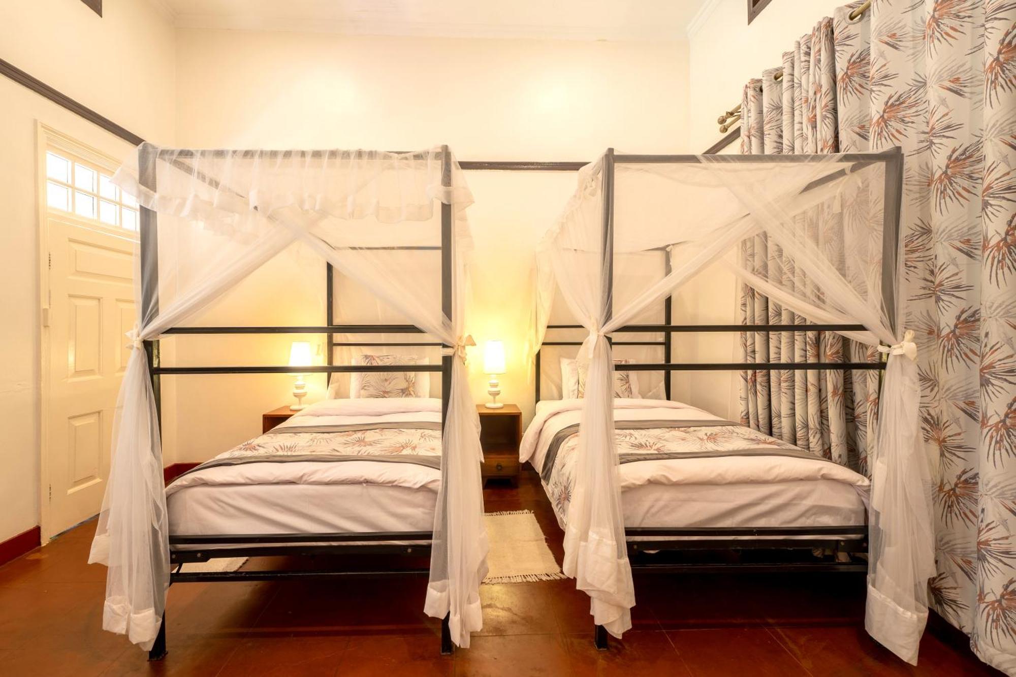 Masindi Hotel Екстер'єр фото